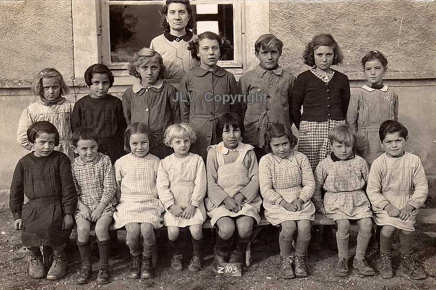 Mairie cole de Courchamp 77 Seine et Marne, Photo de Classe 1947